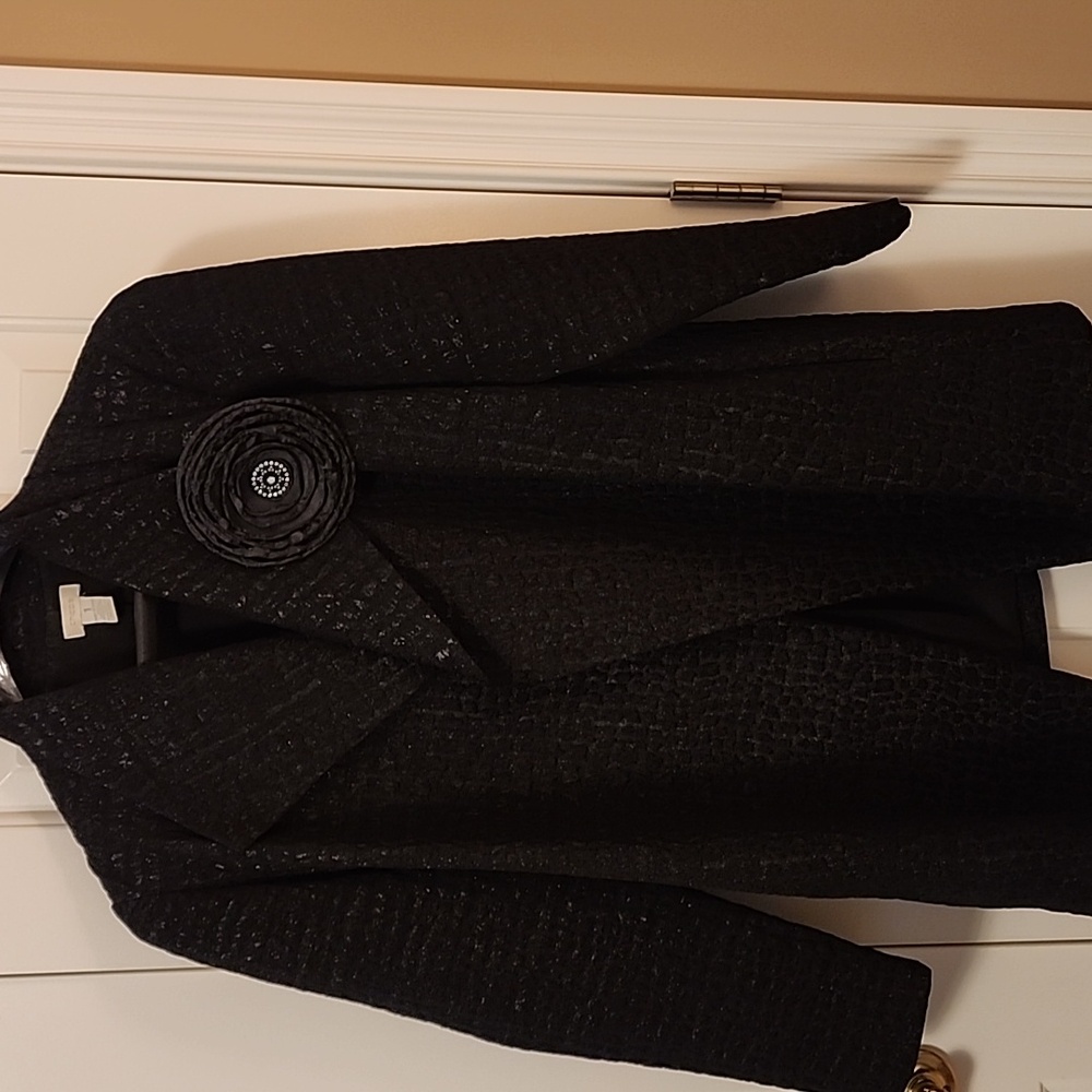 Chico's Black Textured Women's Cape